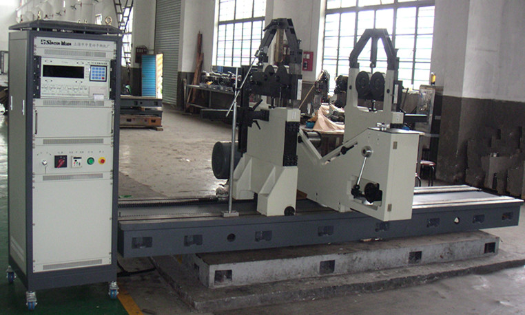 6000kg大型電機(jī)轉(zhuǎn)子平衡機(jī)